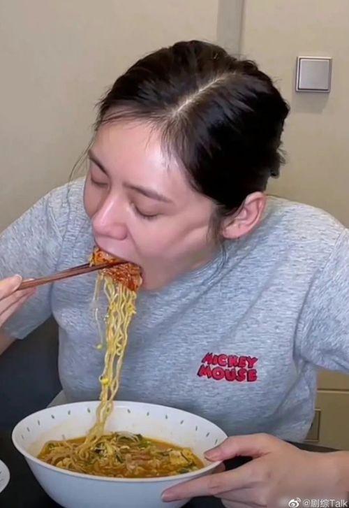 韩国人吃老汉瓜视频大全,老汉瓜的独特风味之旅